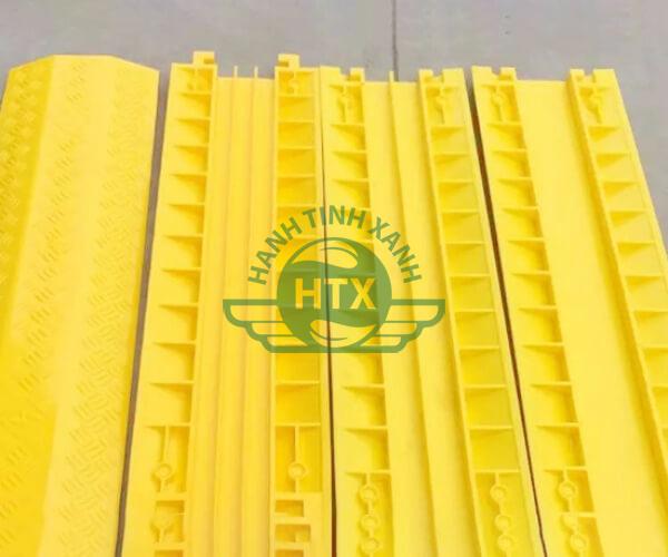 Hành Tinh Xanh cung cấp gờ bảo vệ cáp PU chất lượng, giá rẻ