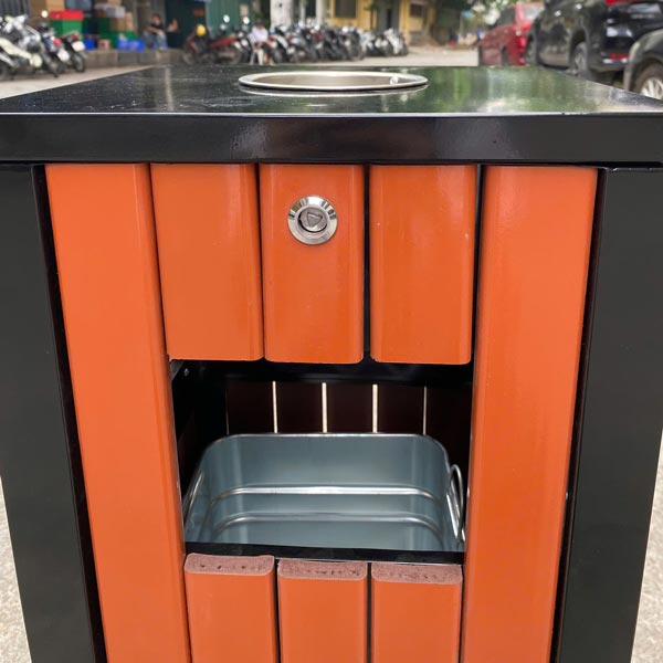 Cửa xả rác không nắp tiên lợi cho người sử dụng