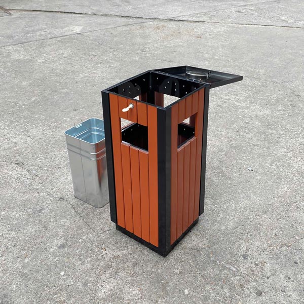 Thùng tôn hoa bên trong thùng rác chắc chăn, bền bỉ, có quái sách tiện lợi