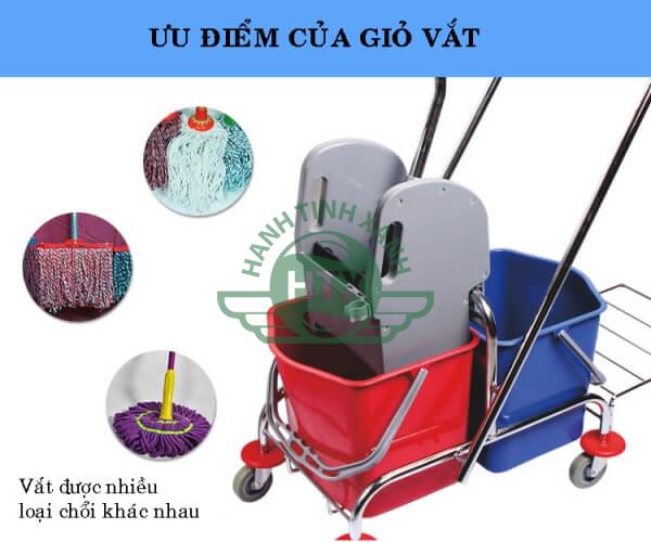 Giỏ vắt móp có thể vắt được nhiều loại chổi khác nhau