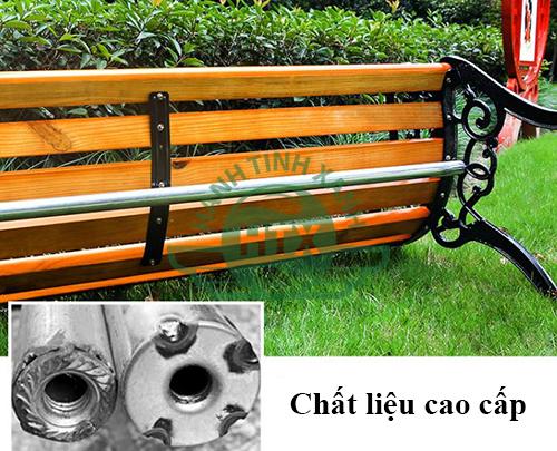 Khung ghế có gắn thêm ống sắt chịu lực