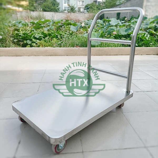 Hình ảnh xe đẩy hàng 4 bánh inox thực tế