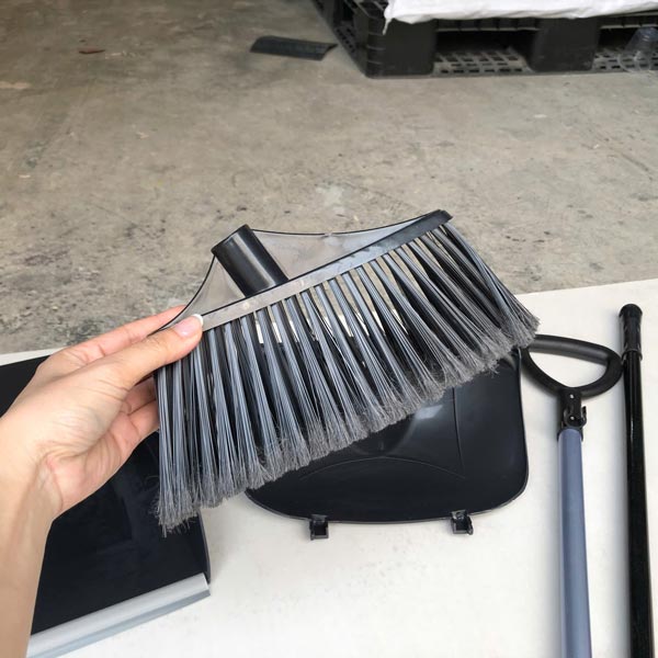 Một số hình ảnh thực tế bộ chổi quét nhà kèm hót rác bằng nhựa