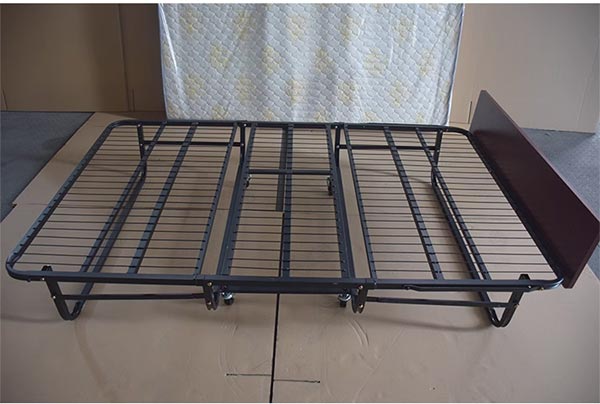 Khung thép chắn chắn, bền bỉ, chống gỉ sét và chịu tải trọng tốt