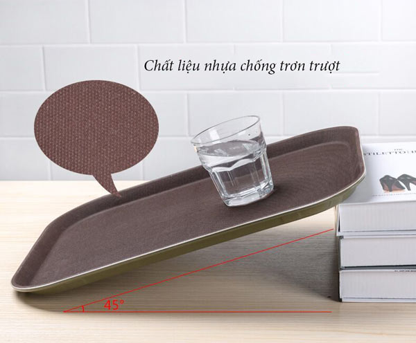 Bề mặt khay thiết kế thông minh giúp hạn chế trơn trượt và đổ vỡ