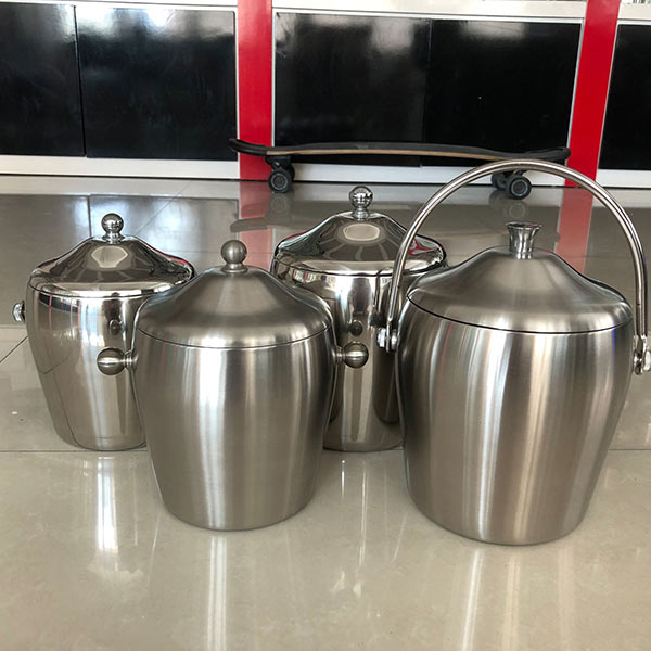 Hành Tinh Xanh chuyên cung cấp số lượng lớn thiết bị khách sạn, nhà hàng với giá tốt