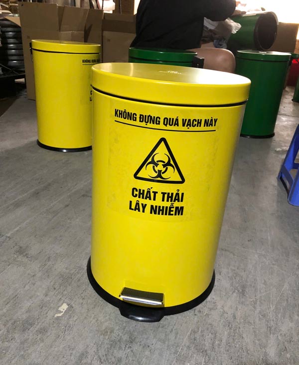 Dễ dàng in thông điệp lên bề mặt thùng rác