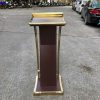 bục phát biểu sự kiện bằng gỗ