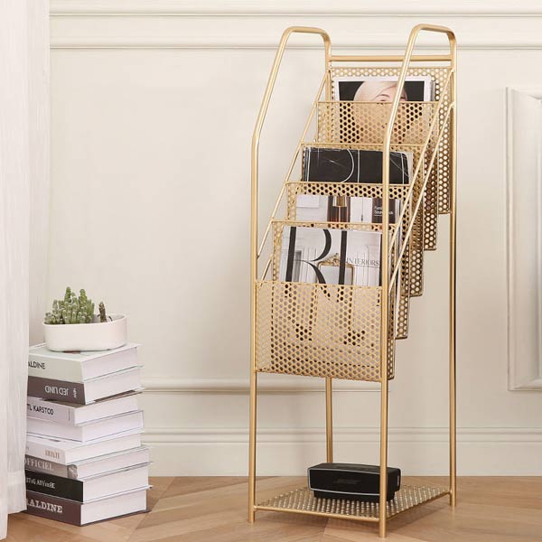 Giá để sách báo màu vàng