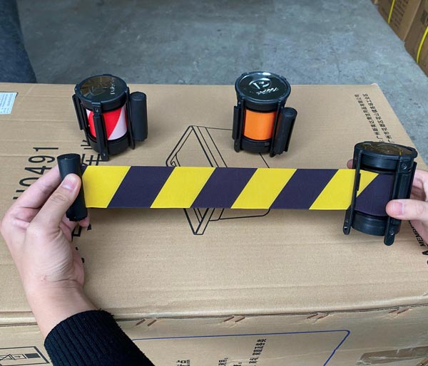 Hình ảnh thực tế phần dây căng gắn cột chắn inox