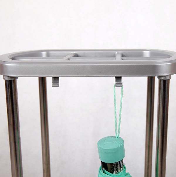 Thiết kế khay cắm ô và móc treo ô dù thông minh 