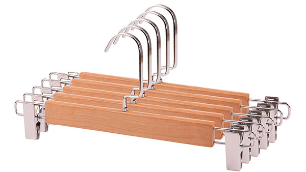 Hành Tinh Xanh chuyên cung cấp các loại móc, cây treo quần áo với giá tốt