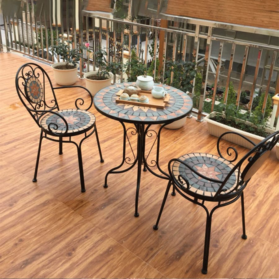 Ghế ngoài trời họa tiết Mosaic là lựa chọn hoàn hảo cho không gian như ban công, sân vườn ngoài trời